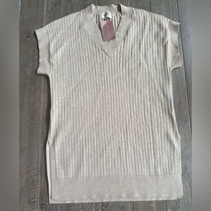 OMYMY Los Angeles Tan V Neck Sleeveless long  Sweater
